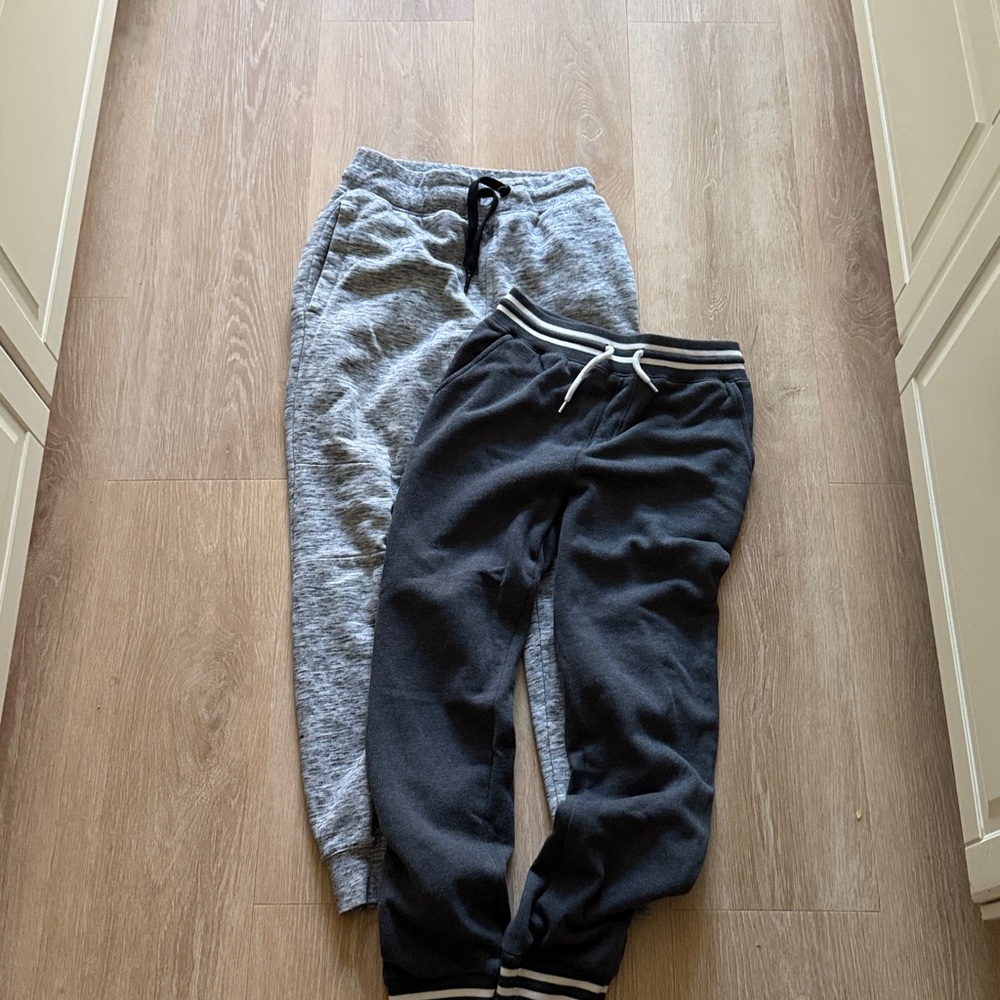 Gray and Black Jogger Pants Set
